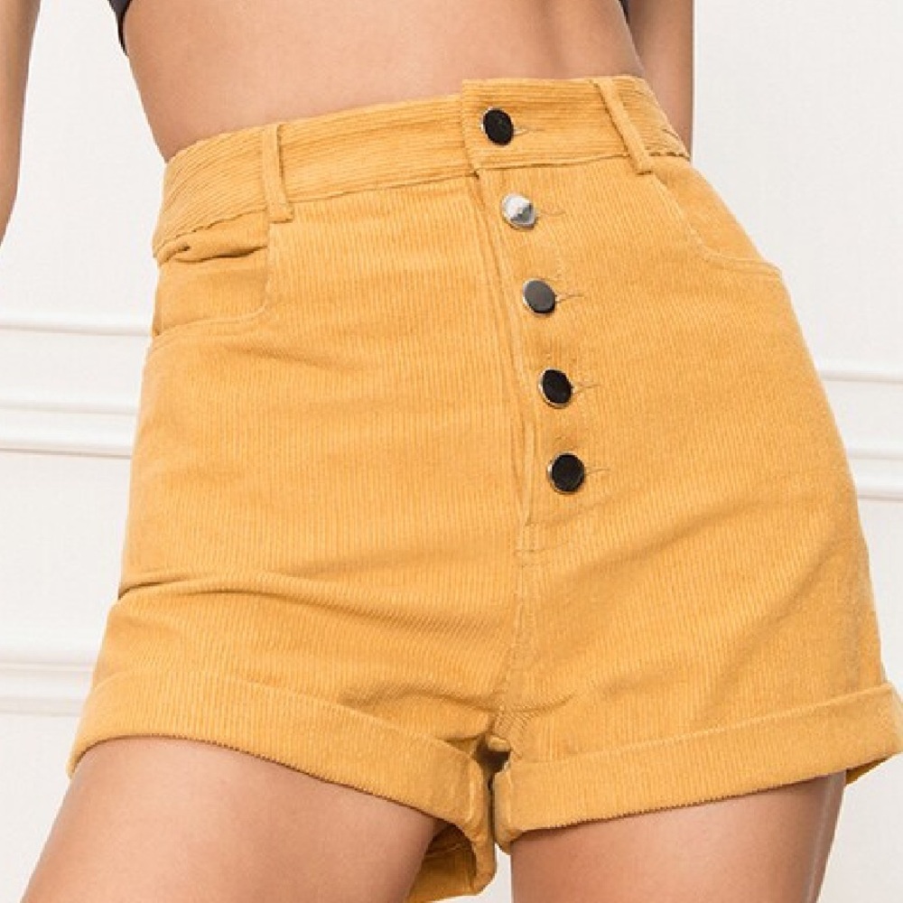 Superdown Francis cord shorts size XS